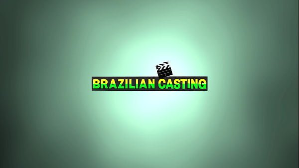 Chamas da Paixão morena faz sexo anal com muito tesão em cada toque.