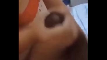 Hotwife faz corno cuckold gozar falando putarias pra ele