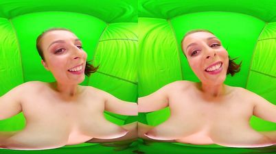 Antonia Verde (2K) 60fps POV VR Solo Masturbation With Busty Brunette Mom