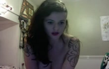 British Webcam Hottie Touches Herself