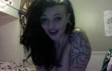 British Webcam Hottie Touches Herself